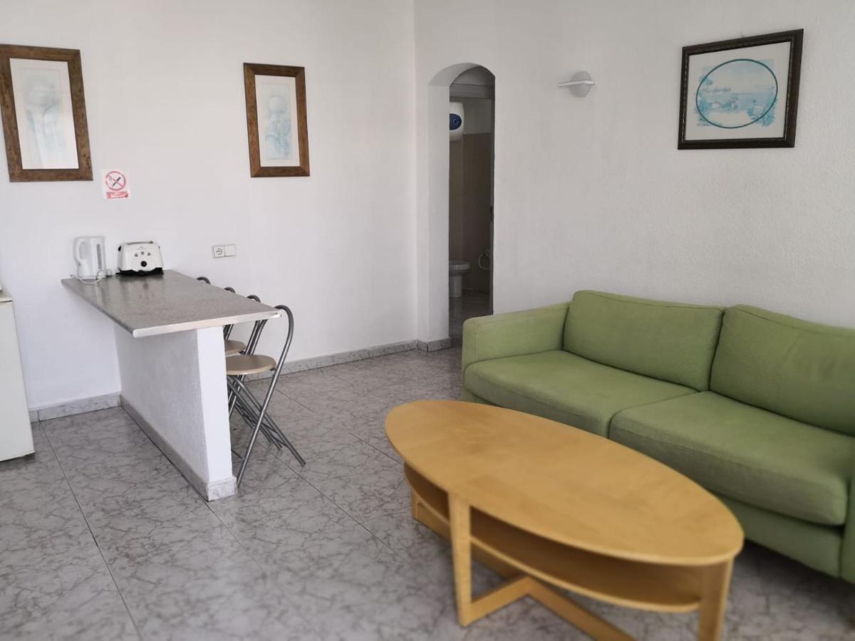 Bungalows Doble Uve Tías Екстериор снимка